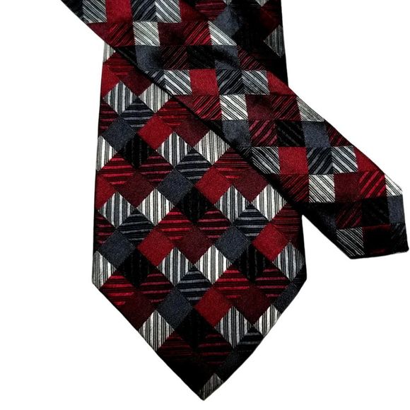 Red Checkered GEOFFREY BEENE Silk Neck Tie - Picture 1 of 3
